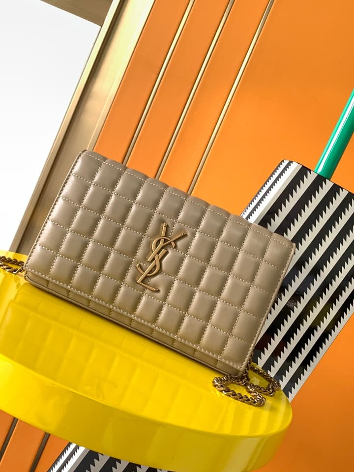 Saint Laurent LE CASSANDRE Matelassé Chain Wallet in Black