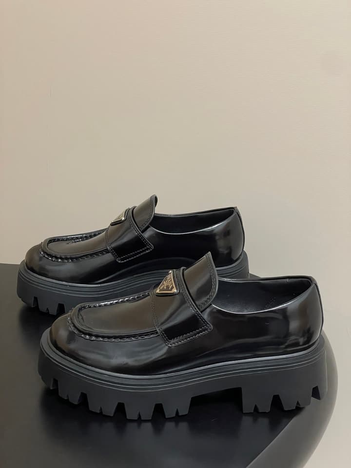 Prada Thick-Soled Platform Loafers – 25FW in Deep Gloss Black