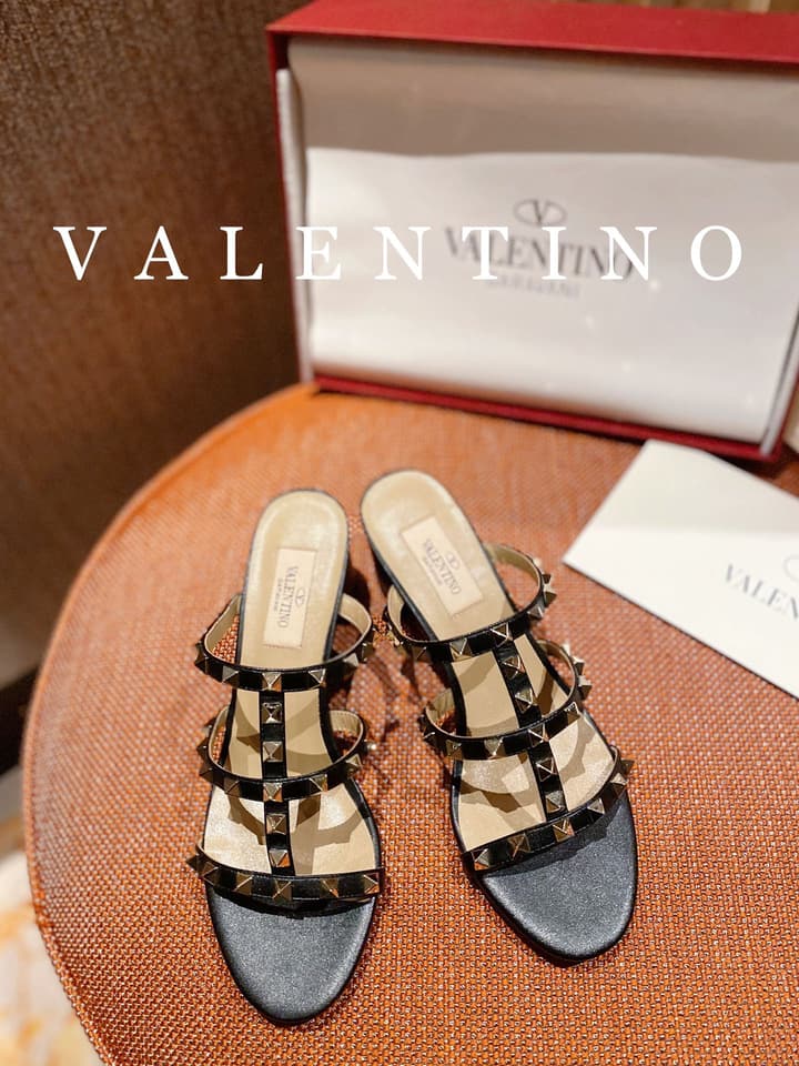 Valentino VLogo Signature Leather Mules