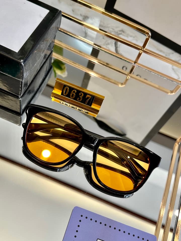 Gucci Polarized Sunglasses in Clear Lenses