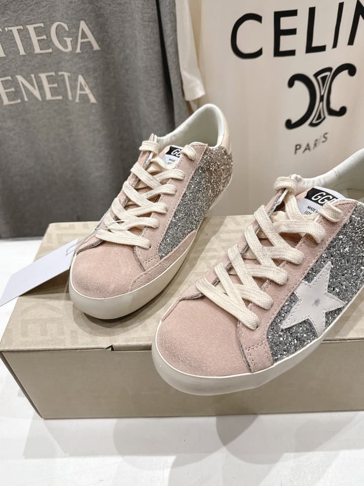 Golden Goose Distressed Sneakers in Light Pink