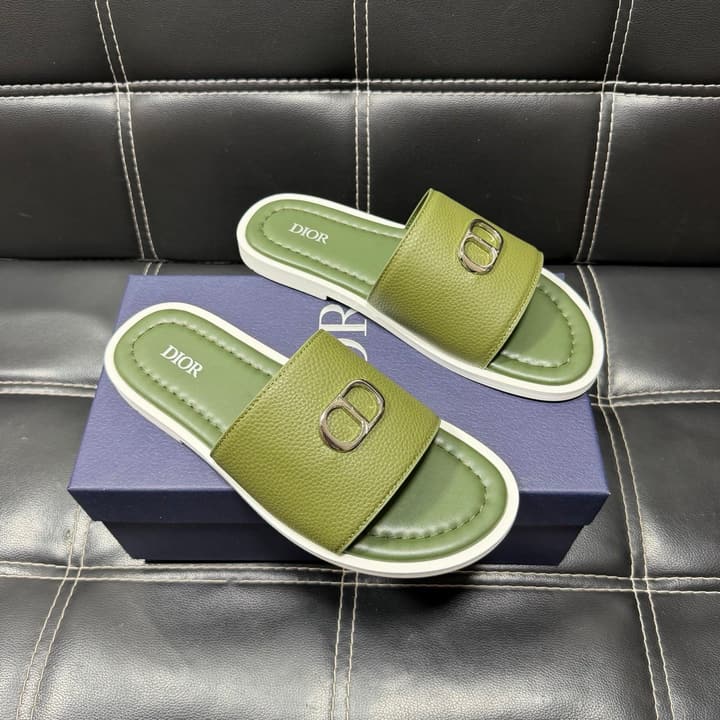 Dior Men's Pebbled Leather and Suede Slides – Spring/Summer Collection 2025 in Black Pebbled Leather Cross Strap