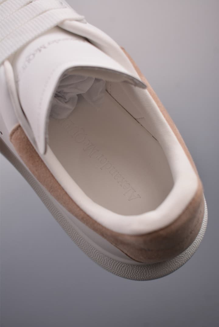 Alexander McQueen Classic Platform Sneakers – 2025 Edition in White Lavender
