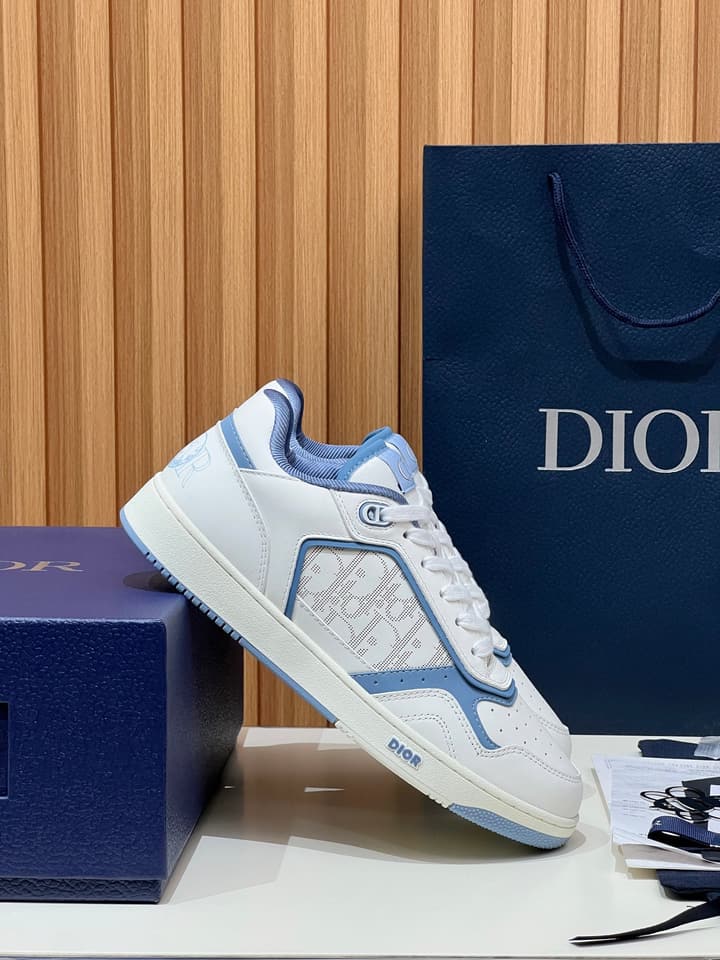 Dior B27 Couple's Sneakers – 2025 Collection in All Black With White Sole