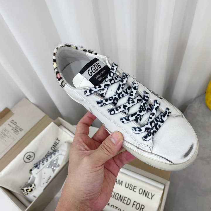 Golden Goose Superstar Graffiti Sneakers – SS22 in Black Star Rose Gold Toe