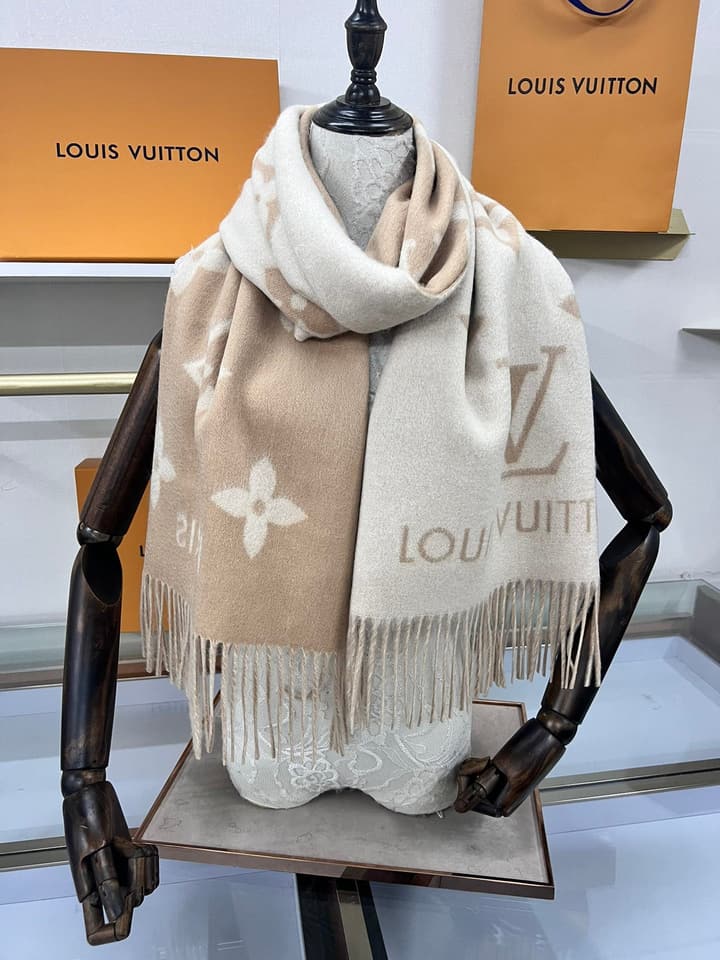 Louis Vuitton Reykjavik Cashmere Scarf