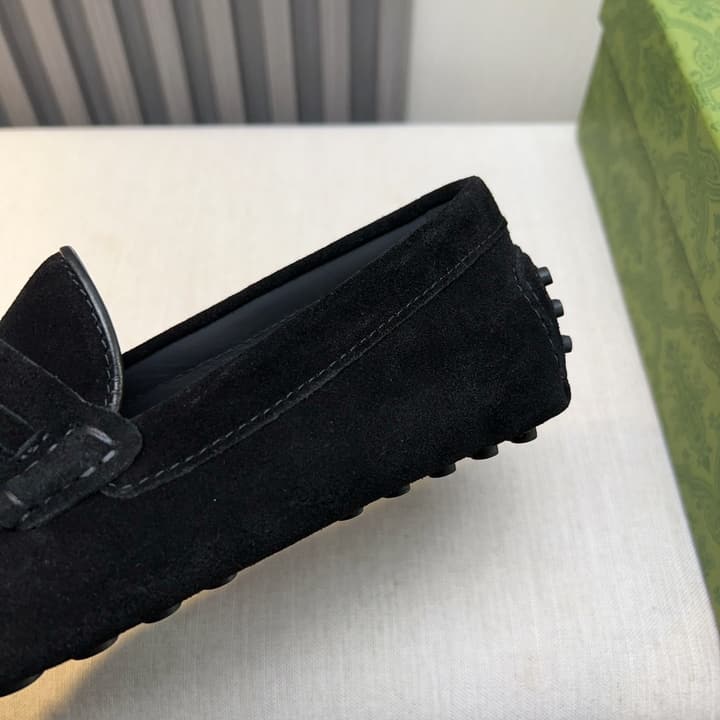 Gucci Premium Leather Loafers in Black Embossed Leather