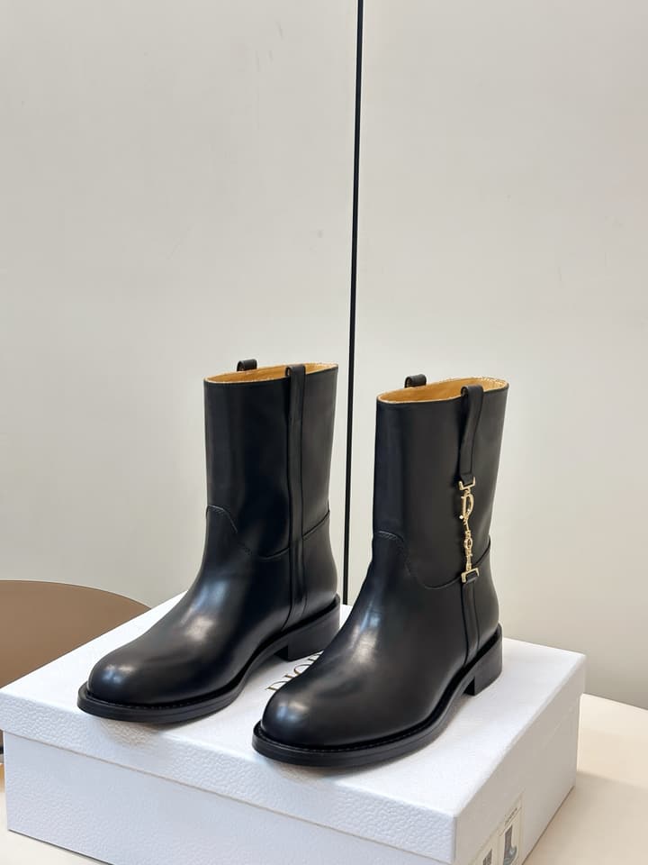 Dior British Style Motorcycle Boots – 26FW