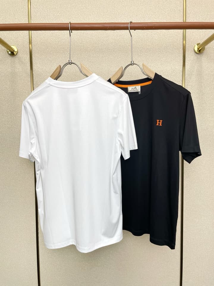 Hermès Men's Casual Short-Sleeve T-Shirt in Black