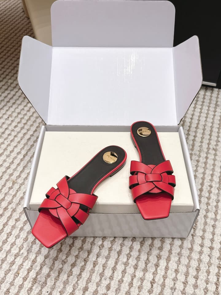 Saint Laurent Melody Square Toe Flat Sandals – 2026SS in Burgundy Patent