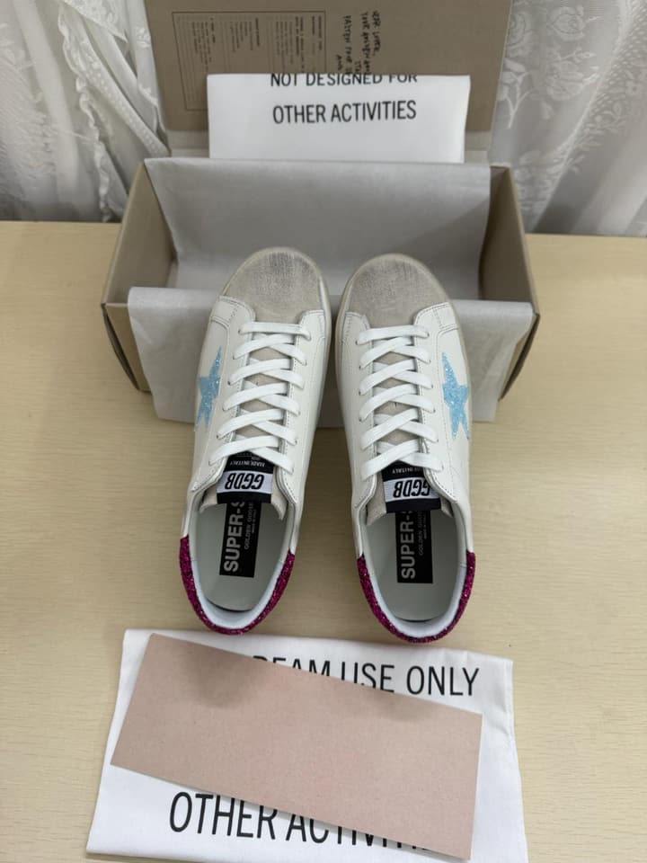 Golden Goose Super Star Leather Sneakers in Black Star Black Heel