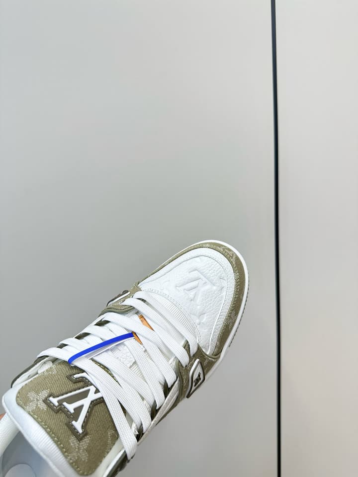 Louis Vuitton LV Trainer Sneakers