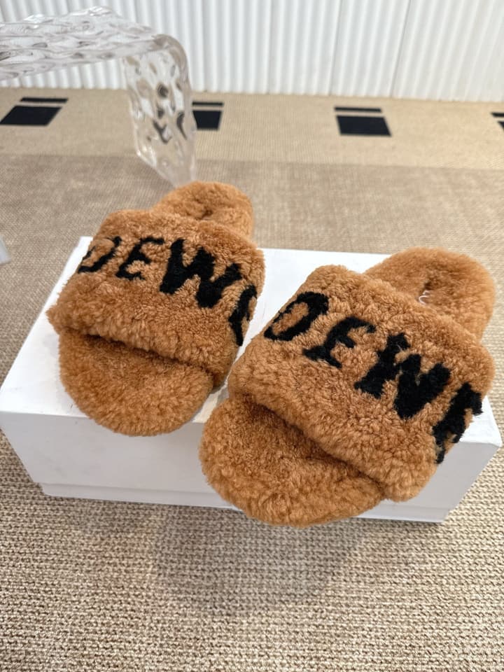 Loewe Classic Autumn/Winter Wool Slippers in Black With White Text