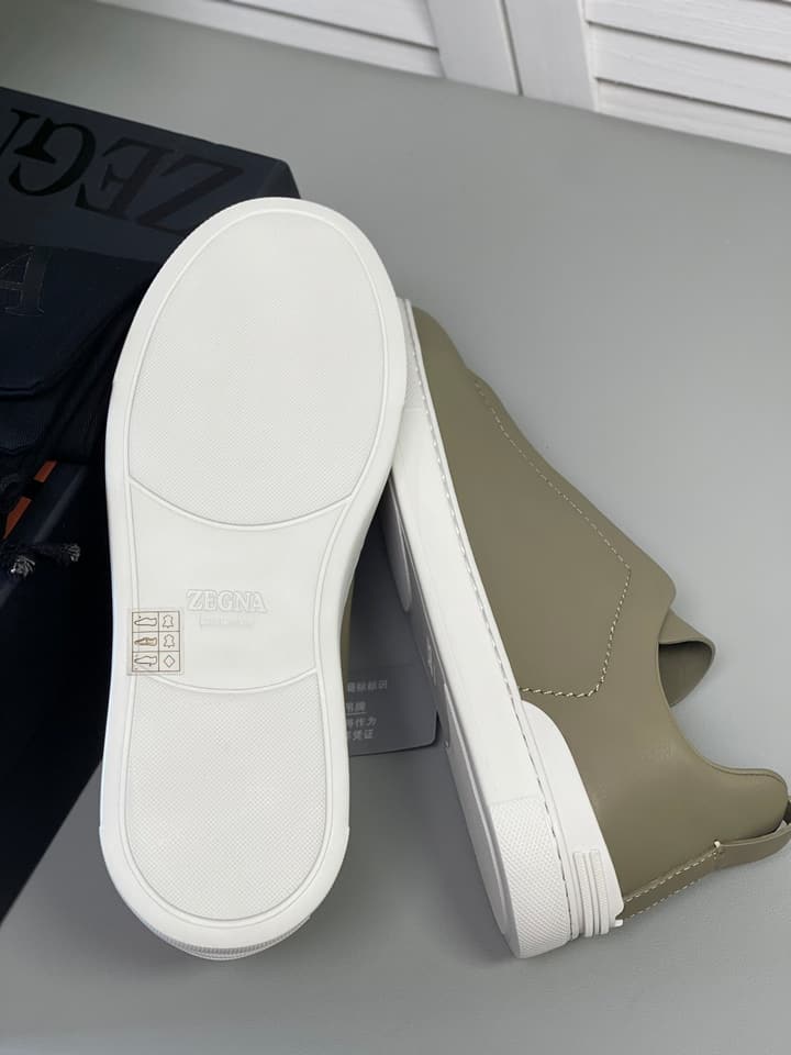 Zegna SECONDSKIN Triple Stitch Low-Top Sneakers in Navy Smooth Leather