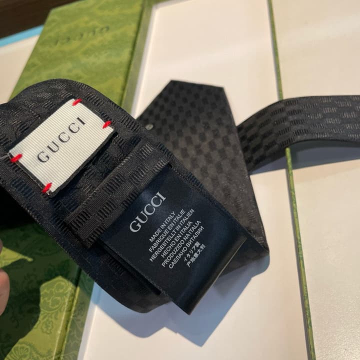Gucci GG Logo Jacquard Tie in Black