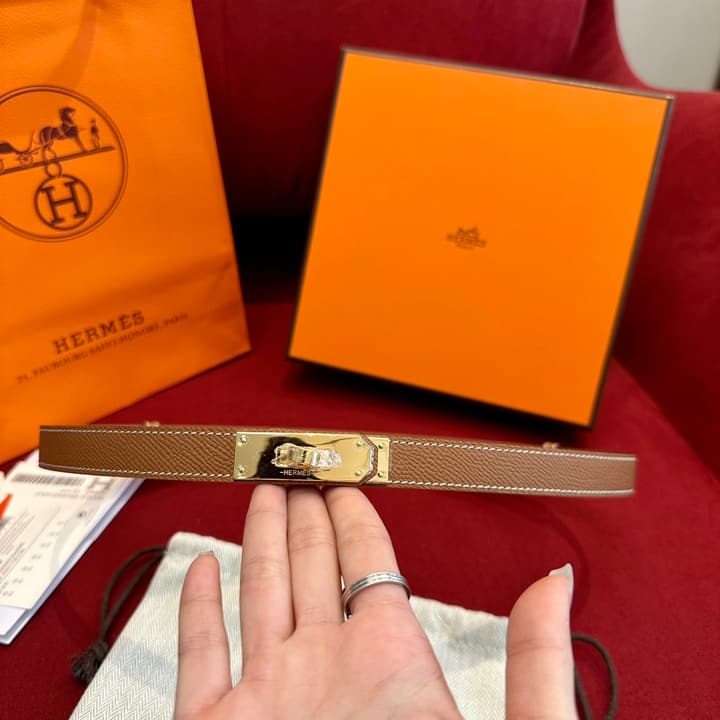 Hermès Kelly Epsom Leather Belt in Tan With Gold Hardware