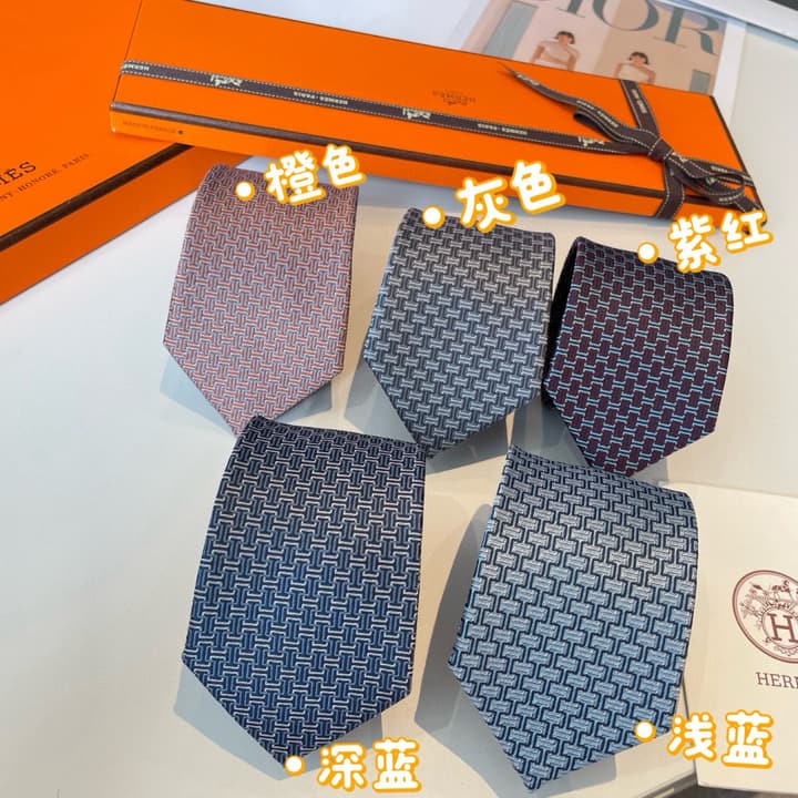 Hermès Philippe Mouquet Men's Tie in Cool Grey Patterned
