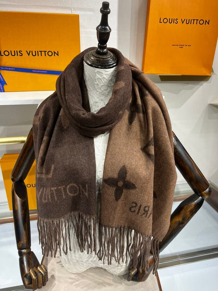 Louis Vuitton Reykjavik Cashmere Scarf