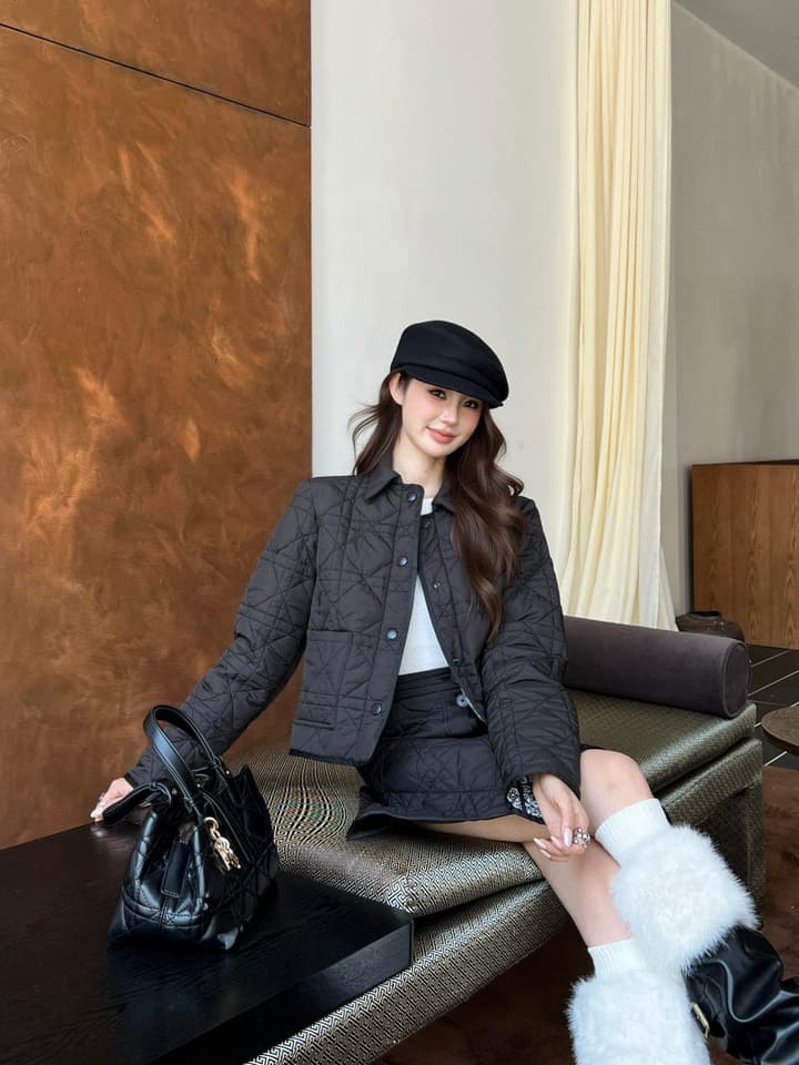 Dior CD Bee Embroidery Quilted Collar Jacket in Black Quilted Jacket