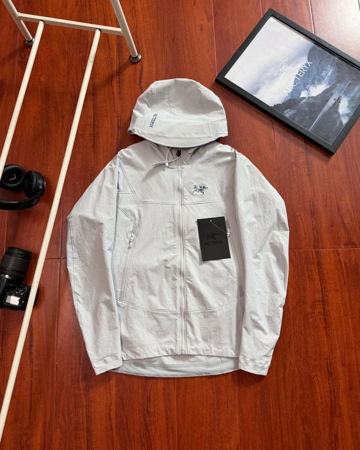 Arc'teryx Gamma Hoody Softshell Jacket in Black