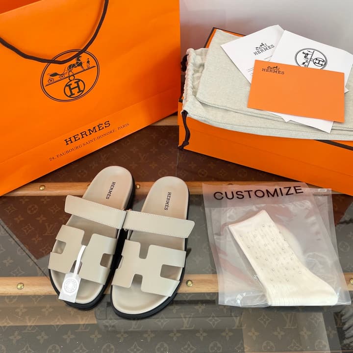 Hermès Chypre Suede Sandals in Burgundy And Beige