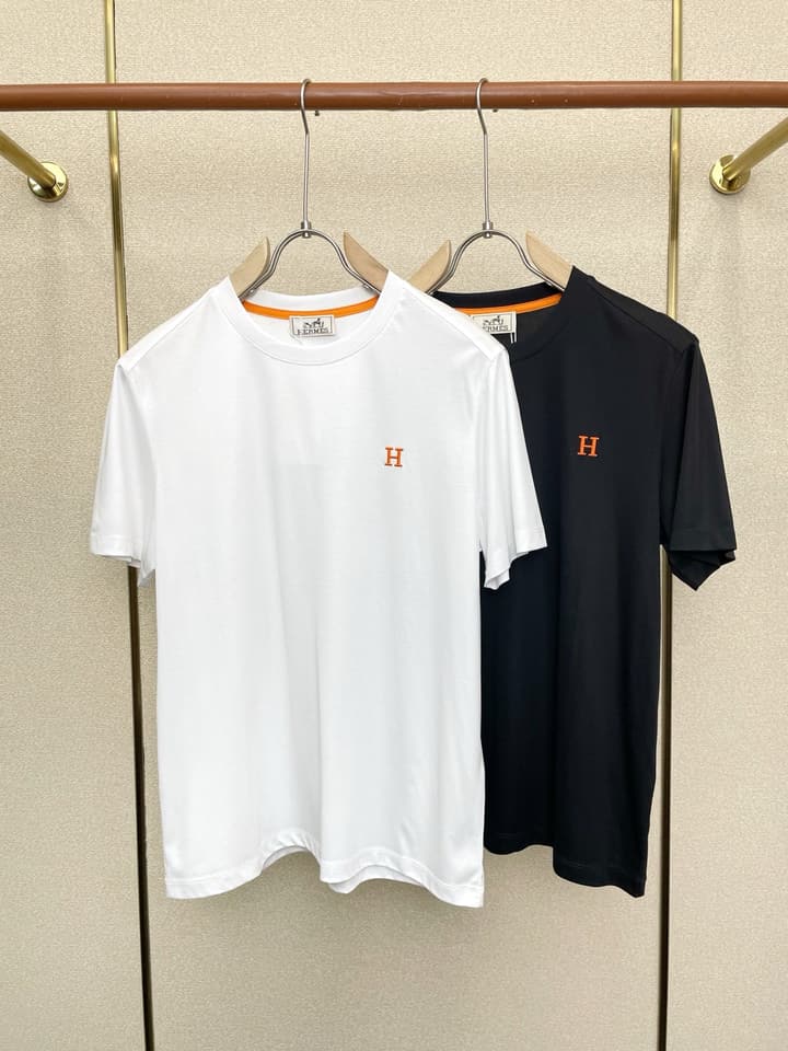 Hermès Men's Casual Short-Sleeve T-Shirt in Black