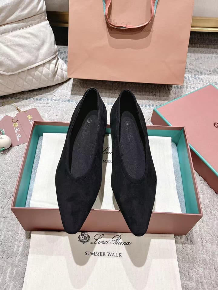 Loro Piana Rebecca Minimalist Ballerina Flats – Spring/Summer Collection in Black Suede