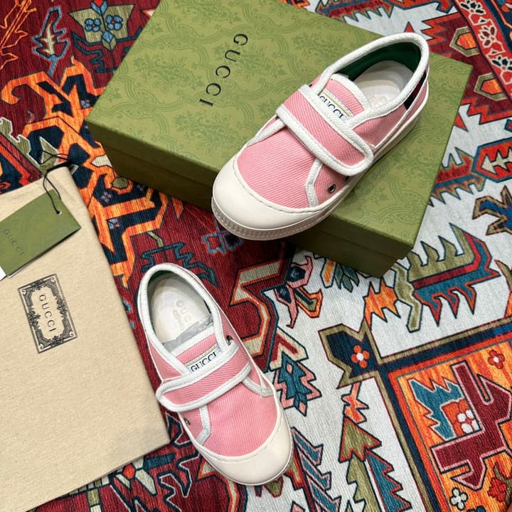 Gucci Kids Footwear – Kids Collection in Beige Plaid Slip-on