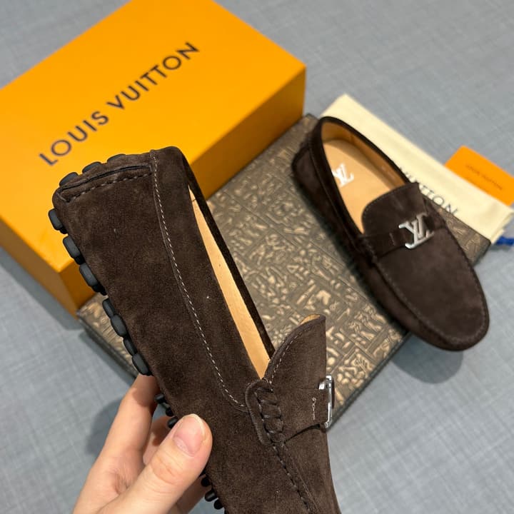 Louis Vuitton Men's Suede Driving Shoes in Black Suede