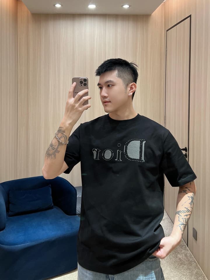 Dior Reverse Embroidered Loose Fit T-Shirt – Summer Collection 2026 in Black