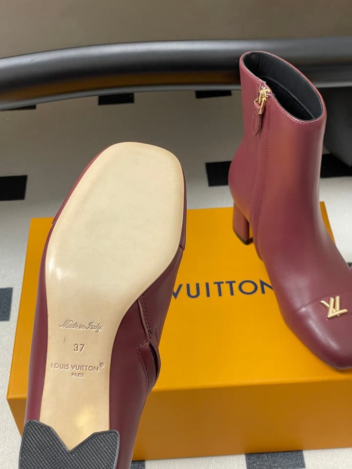 Louis Vuitton LV Swing Metal Heel Ankle Boots – 25SS Autumn/Winter Collection in Black