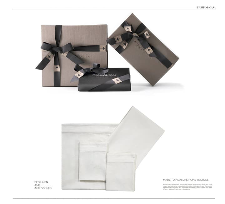 Armani Casa 3D Python Jacquard Four-Piece Bedding Set – SS25 in Python Pattern Off-white Bedding Set
