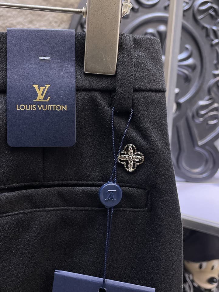 Louis Vuitton Wool Blend Dress Trousers – Autumn/Winter Collection in Black