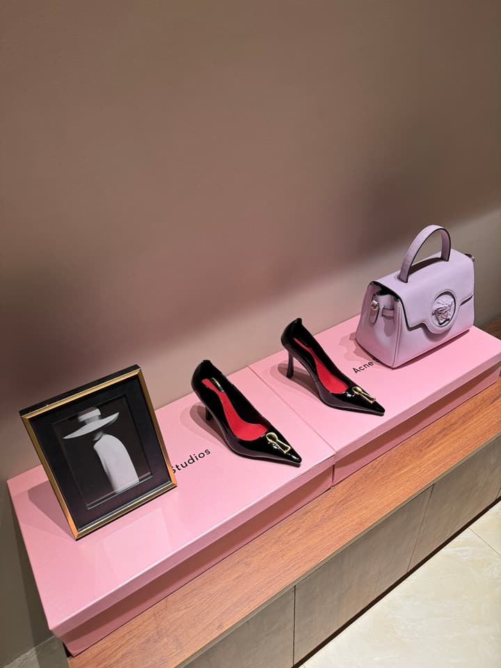 Schiaparelli Irregular Metal Detail Pumps