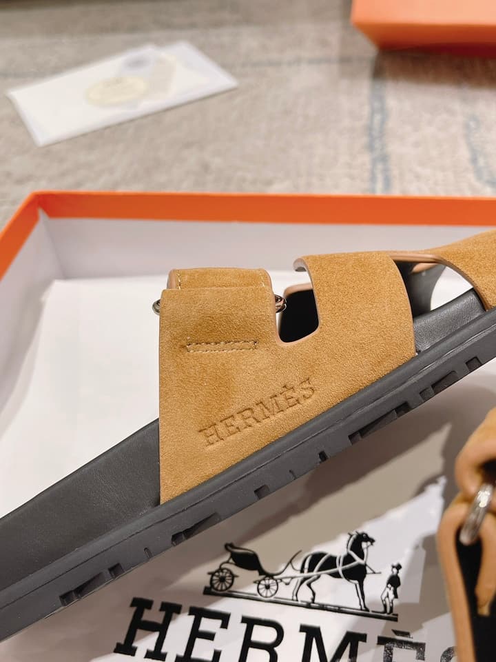 Hermès Chypre Calfskin Slides – 2023SS in Denim Blue