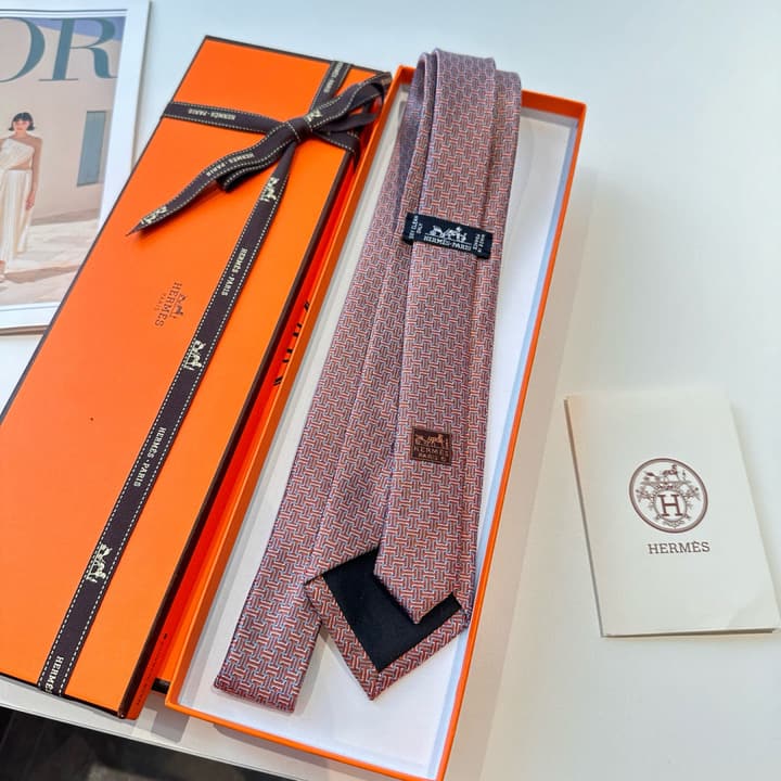 Hermès Philippe Mouquet Men's Tie in Cool Grey Patterned