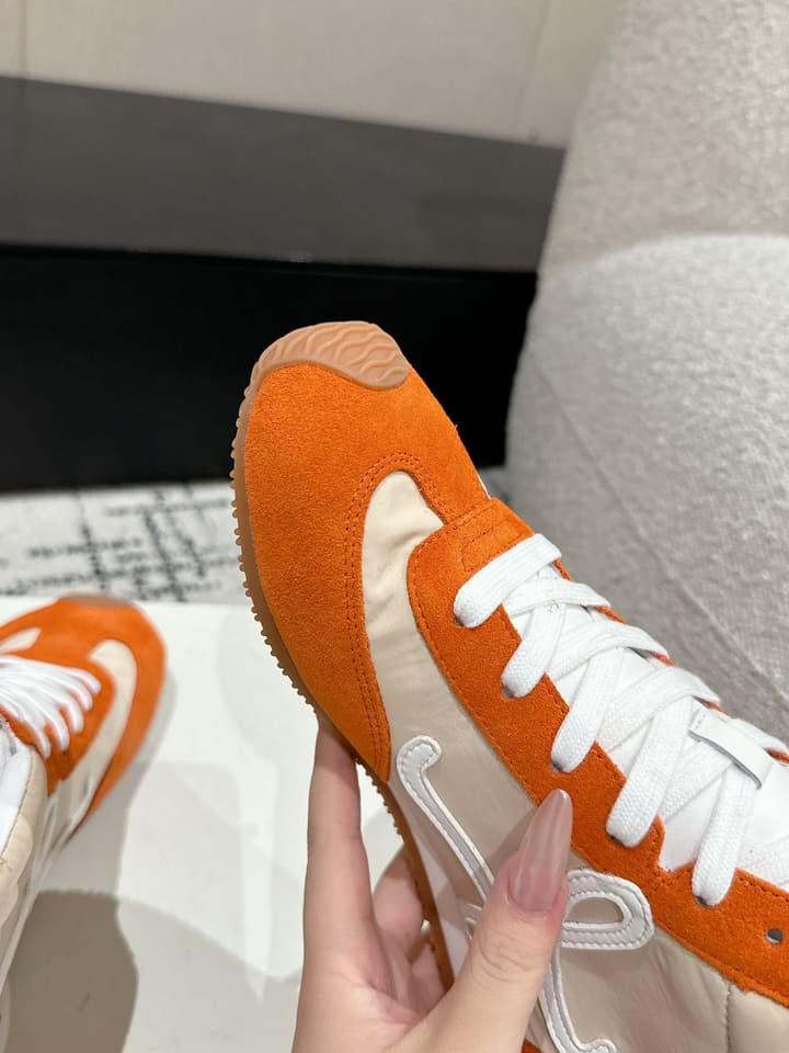 Loewe Flow Runner 2.0 Runway Sneakers – 25SS in All White With Gum Sole