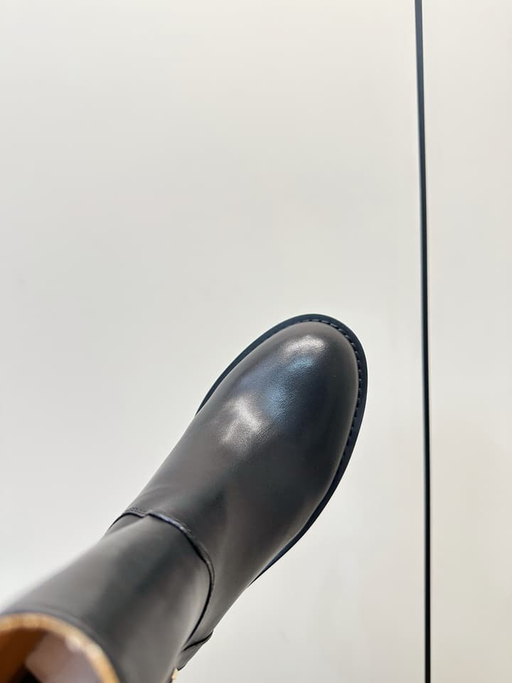 Dior British Style Motorcycle Boots – 26FW
