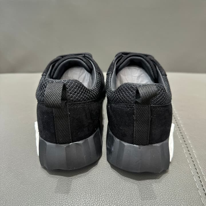 Hermès Bouncing Sneakers in Bright White With Orange H
