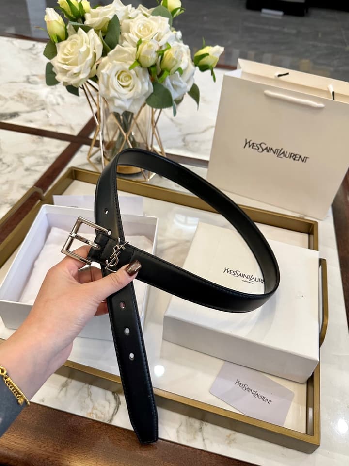 Saint Laurent Classic Leather Belt – 3.0cm