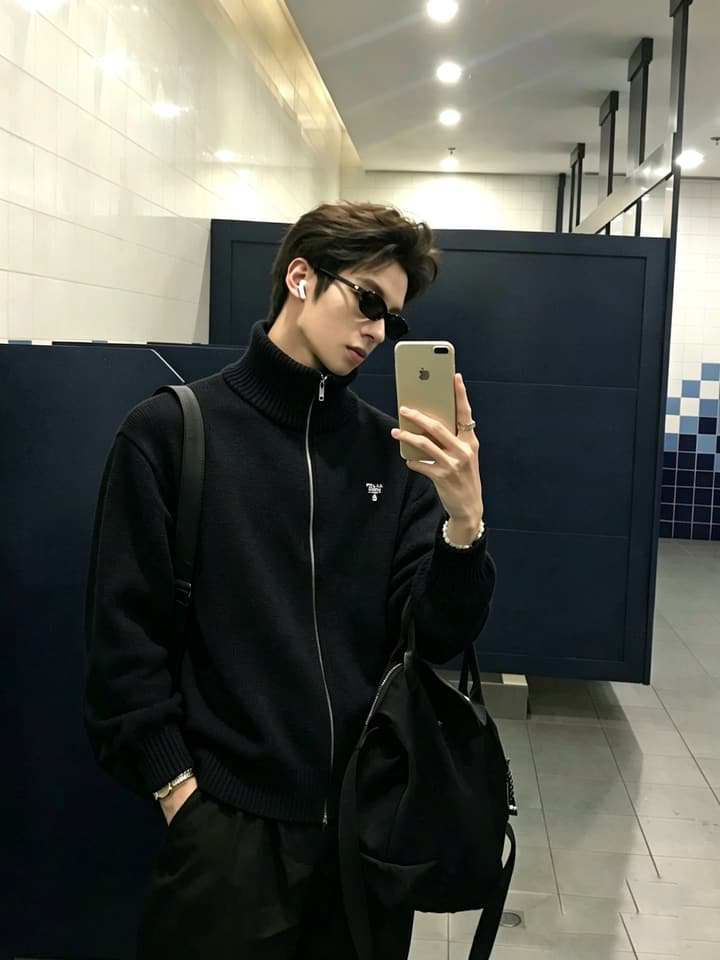 Prada Casual Zipper Cardigan