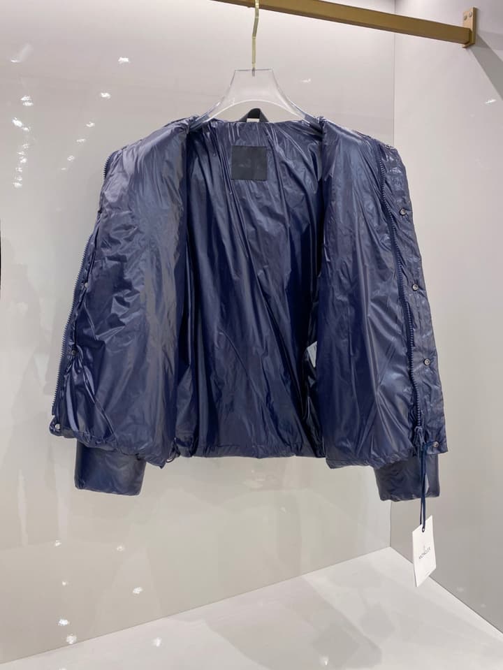 Moncler Goose Down Puffer Jacket – 2025FW in Dark Charcoal