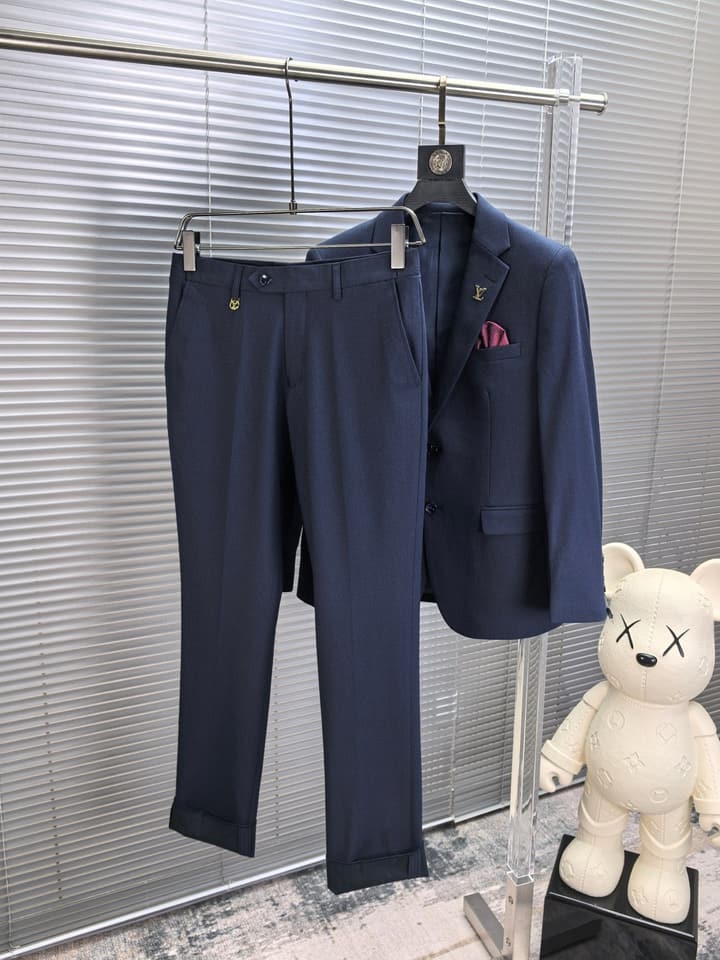 Louis Vuitton 2025 Casual Business Suit Set in Deep Navy Blue Suit Set