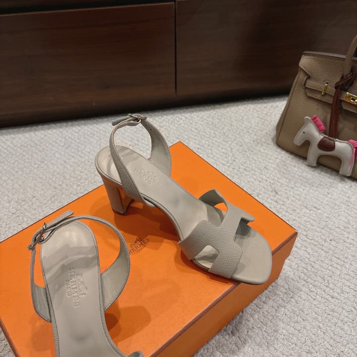 Hermès Eremite 80 Heeled Sandals in Blush Pink