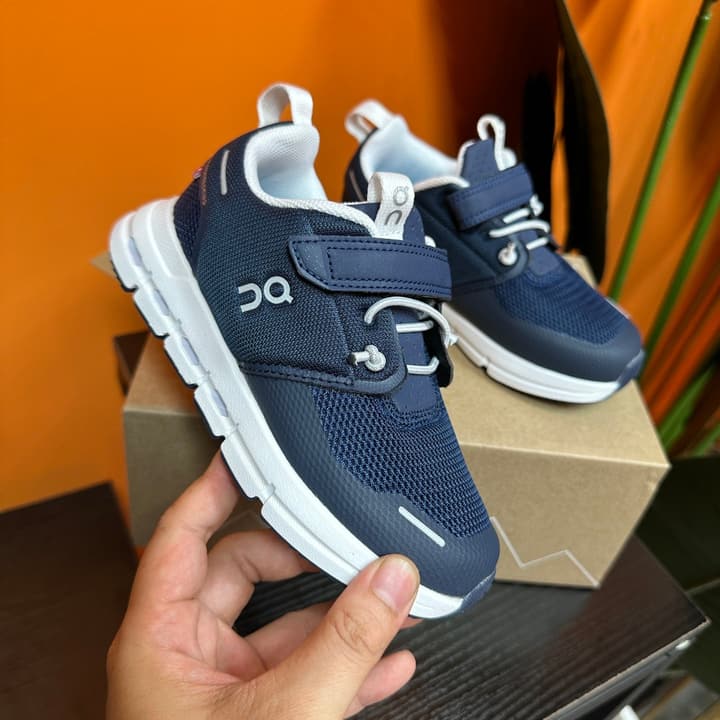 On Kids Running Sneakers – Kids Collection in Black