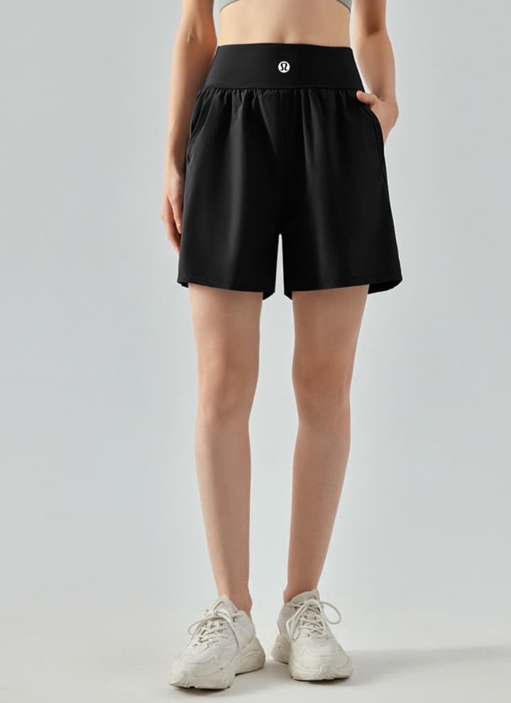 Lululemon High-Waist Tummy-Control Sports Shorts – Spring/Summer Collection in Black