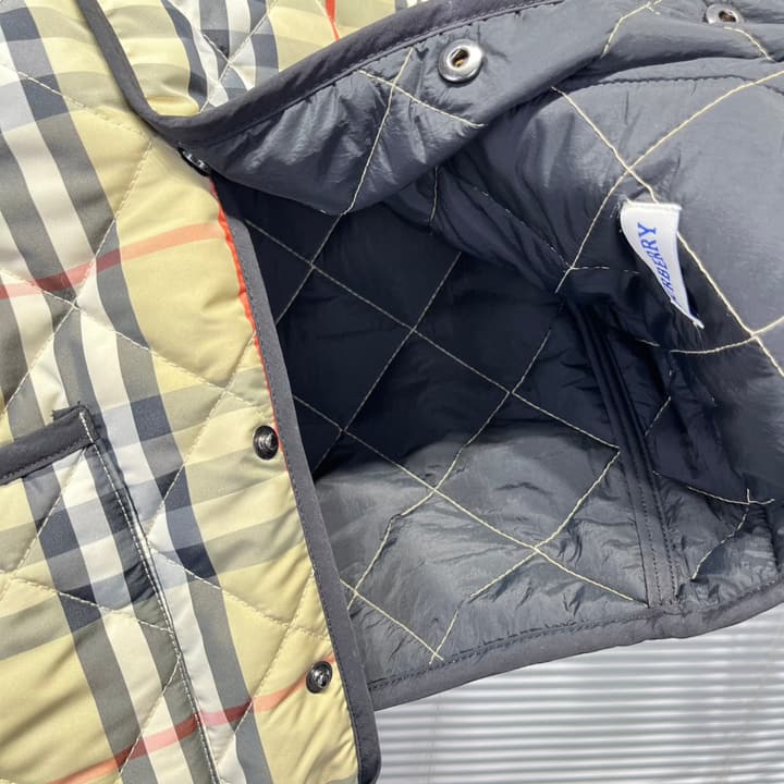 Burberry Classic Plaid Quilted Jacket – Kids Collection – 25FW in Classic Beige Plaid