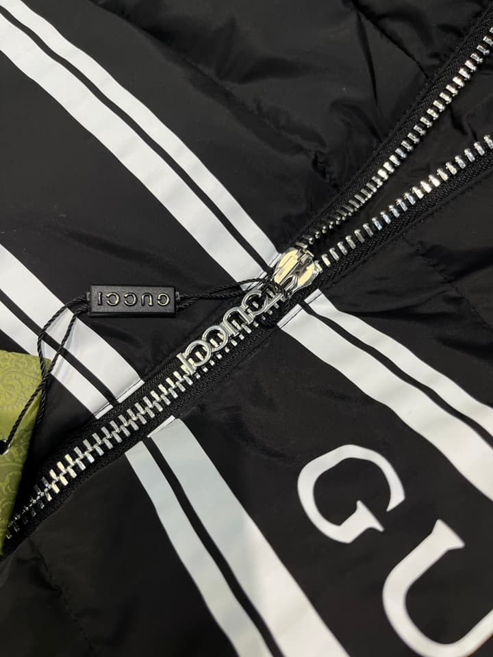 Gucci 1985 Autumn/Winter Down Jacket in Gold