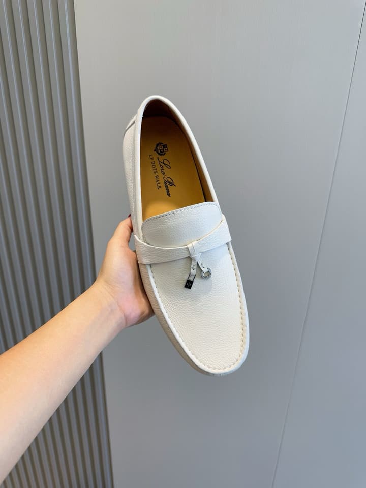 Loro Piana LP Italian Handmade Driving Shoes in Beige Suede Moccasin