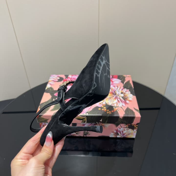Dolce & Gabbana Pointed Toe Cross-Strap Pumps – 25FW in Black Patent